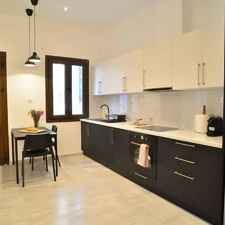 Oliva Apartment Ermoupoli